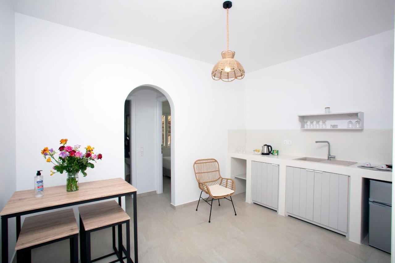 Elia Privileged Suites Andros Ανδροσ エクステリア 写真