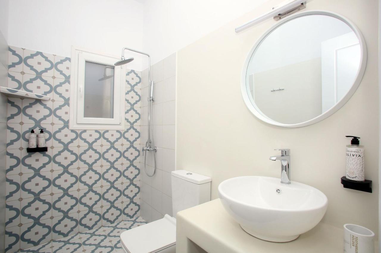 Elia Privileged Suites Andros Ανδροσ エクステリア 写真