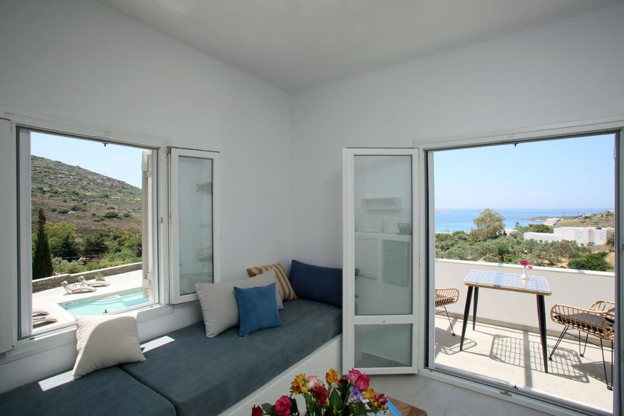 Elia Privileged Suites Andros Ανδροσ エクステリア 写真