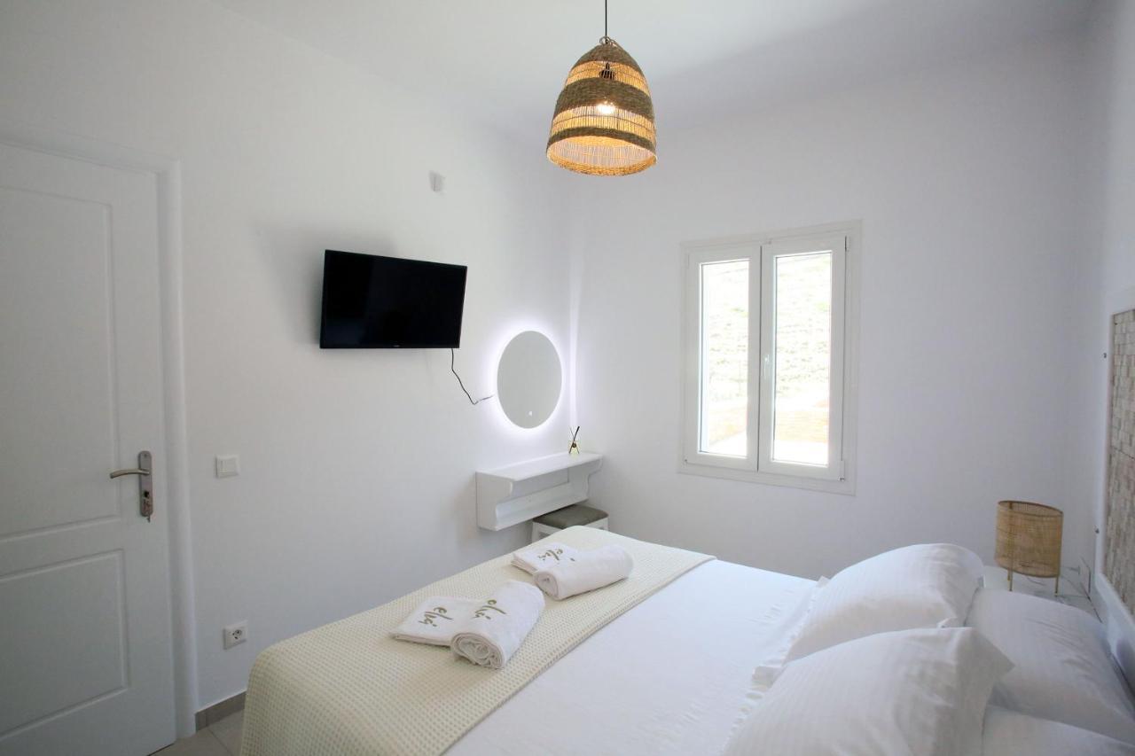 Elia Privileged Suites Andros Ανδροσ エクステリア 写真